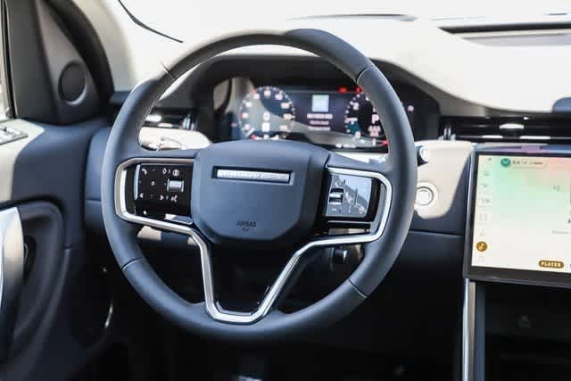 Thumbnail: 2024 Land Rover Discovery Sport - 13