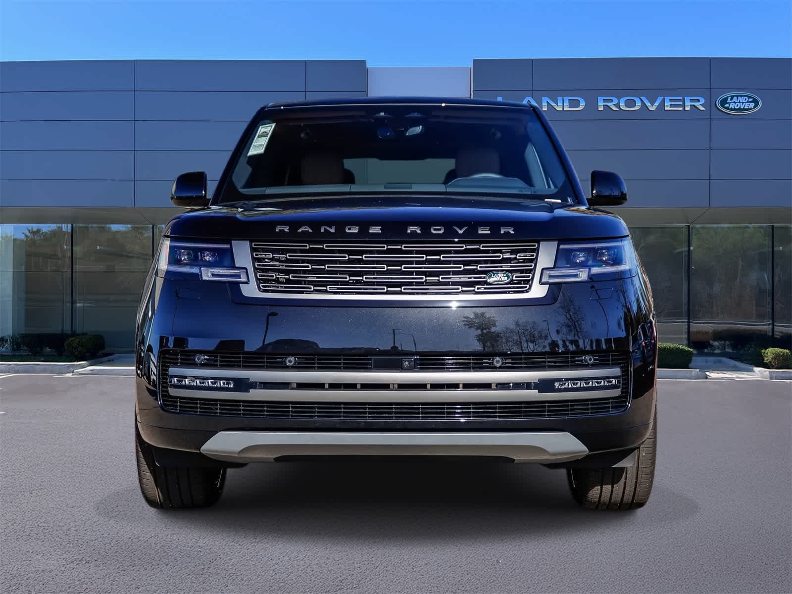 Thumbnail: 2026 Land Rover Range Rover - 2