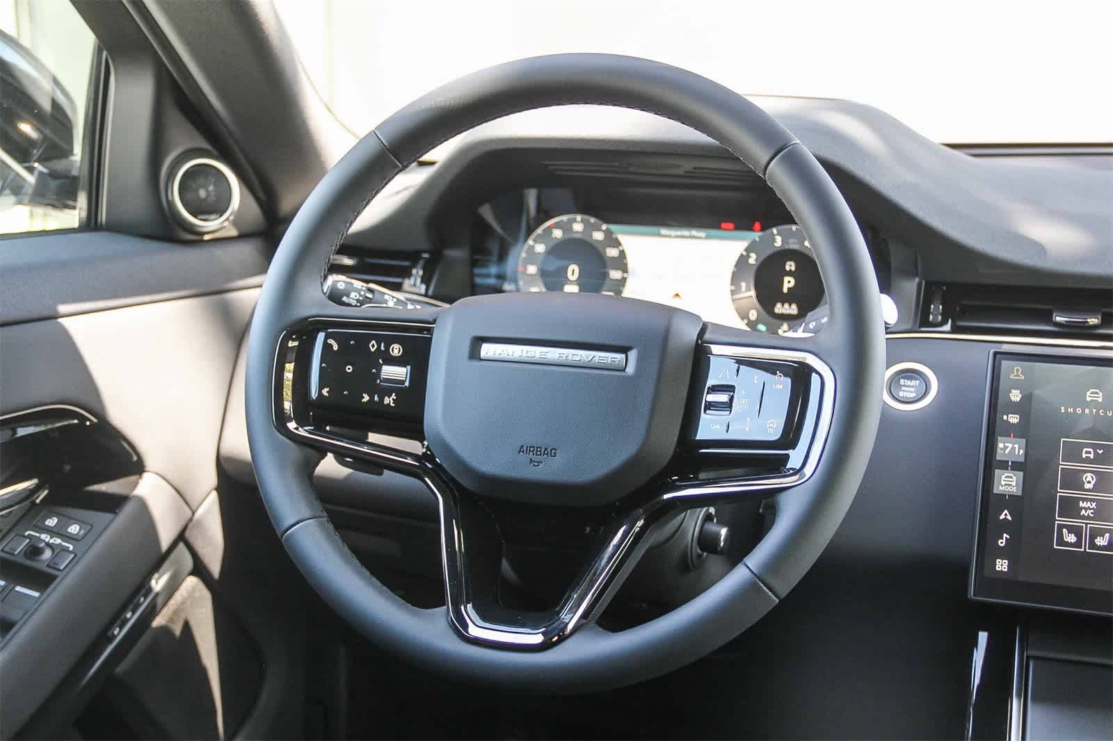 Thumbnail: 2026 Land Rover Range Rover Evoque - 16