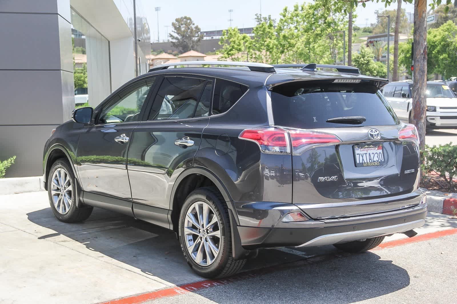 Thumbnail: 2017 Toyota RAV4 - 4