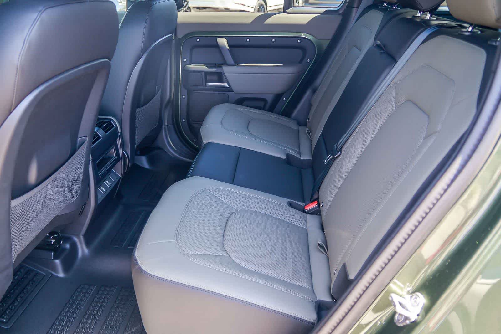 Thumbnail: 2026 Land Rover Defender - 18