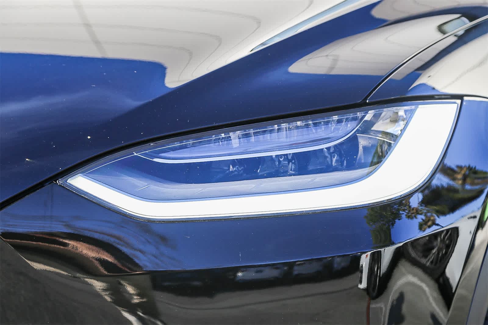 Thumbnail: 2022 Tesla Model X - 4