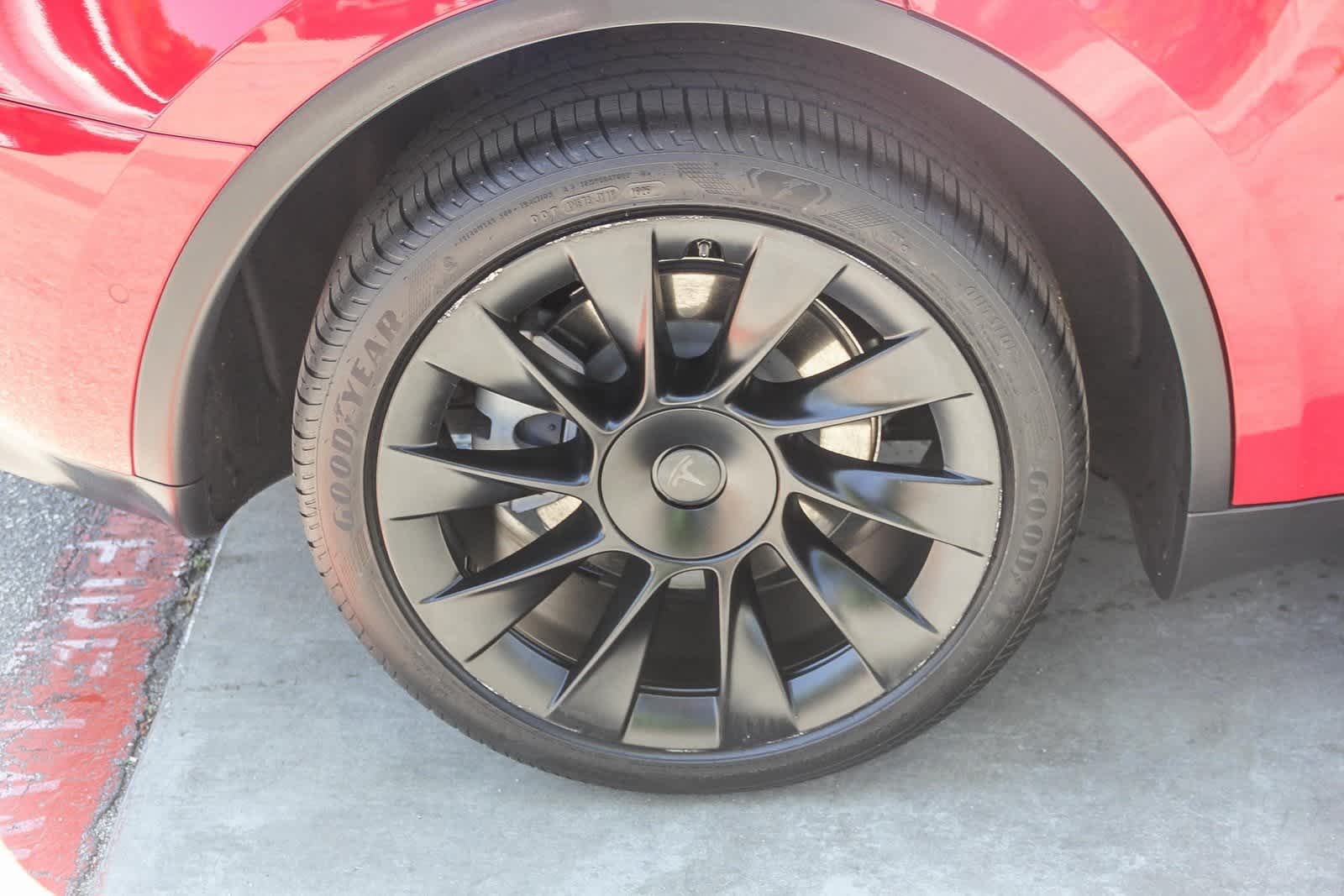 2022 Tesla Model Y Long Range 8