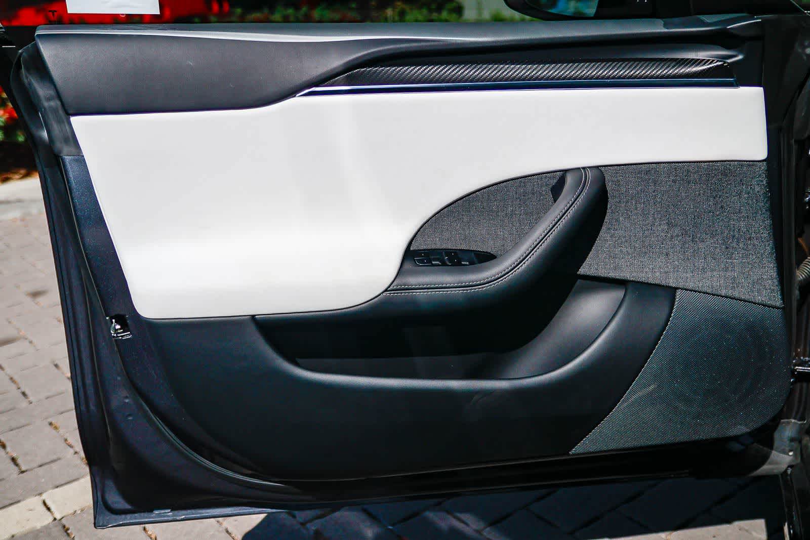 Thumbnail: 2021 Tesla Model S - 19