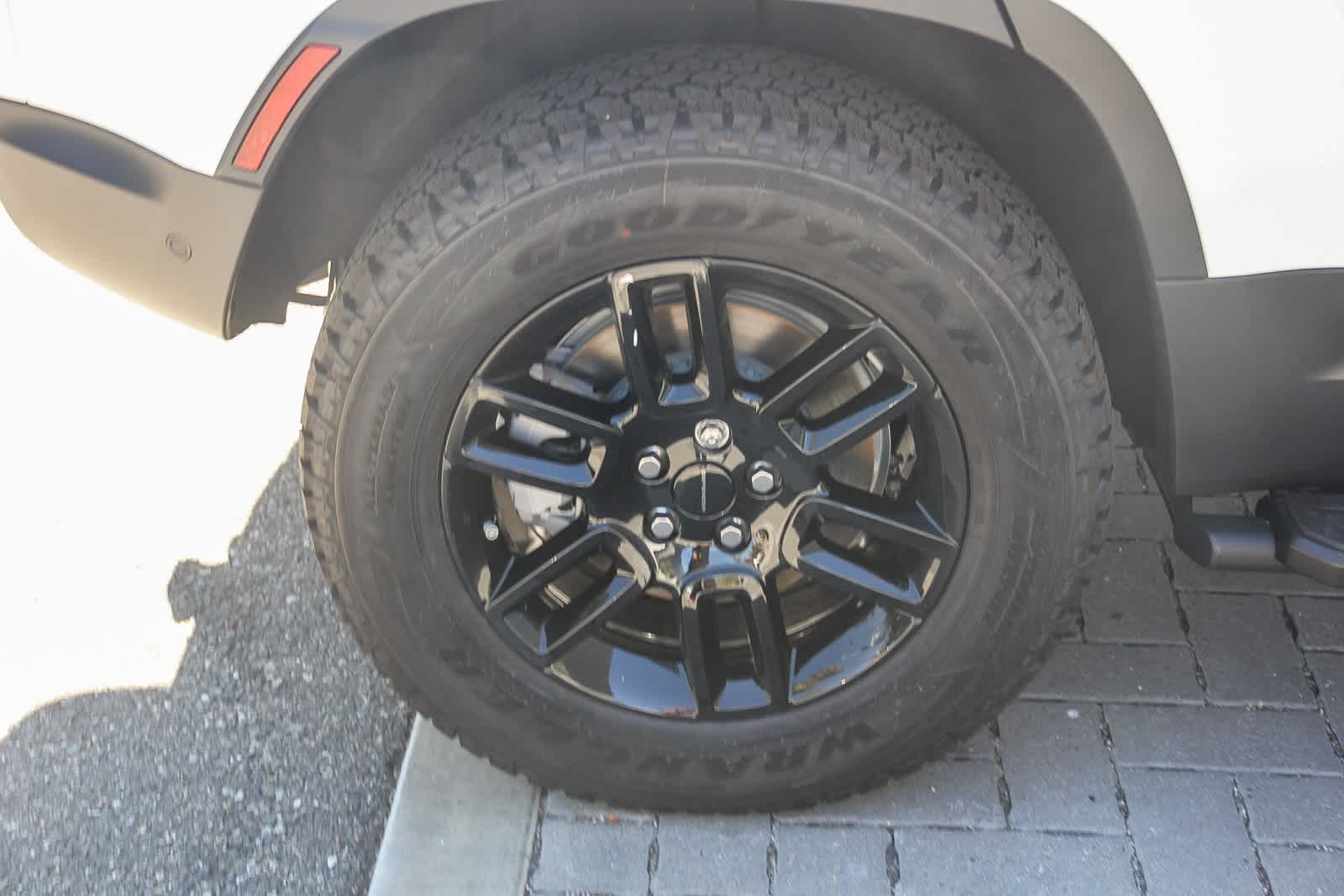 Thumbnail: 2026 Land Rover Defender - 8