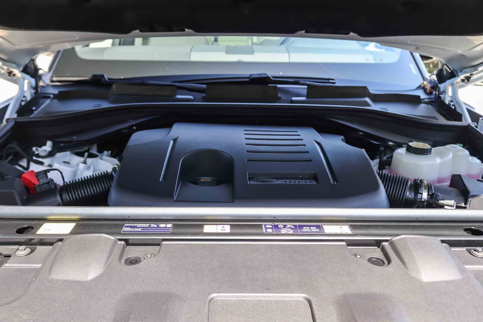 Thumbnail: 2026 Land Rover Range Rover - 28