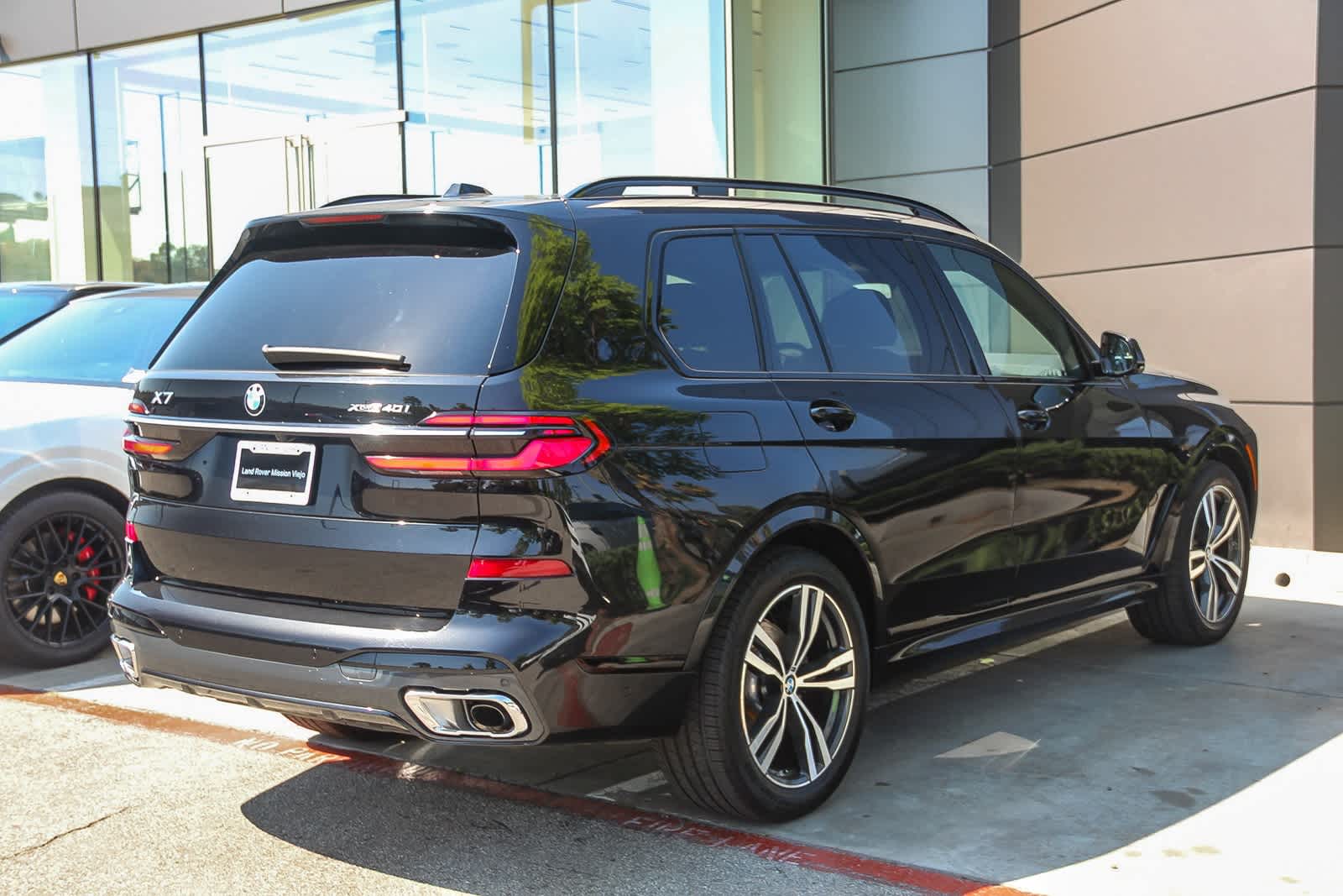 Thumbnail: 2023 BMW X7 - 6