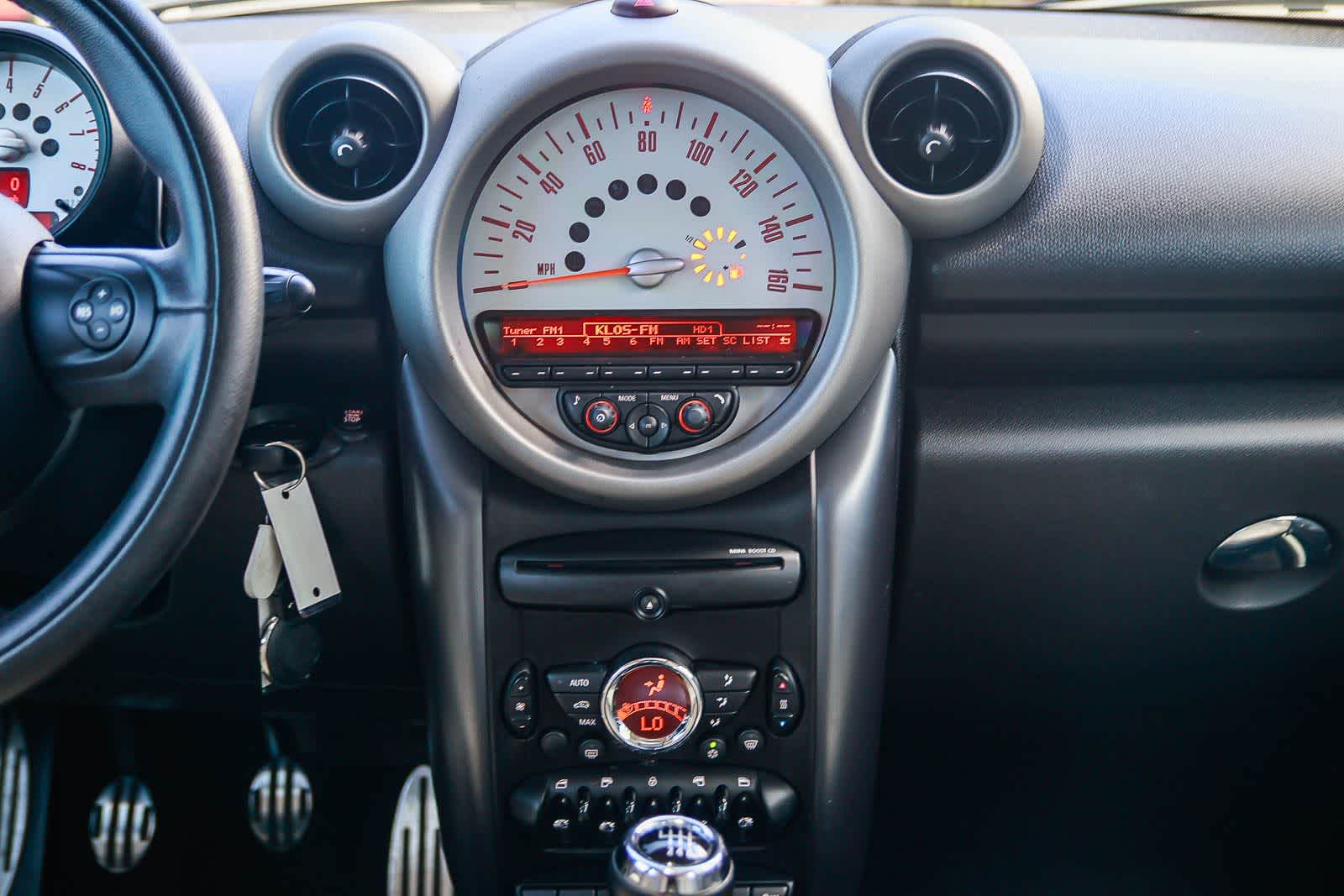 Thumbnail: 2012 MINI Cooper Countryman - 12