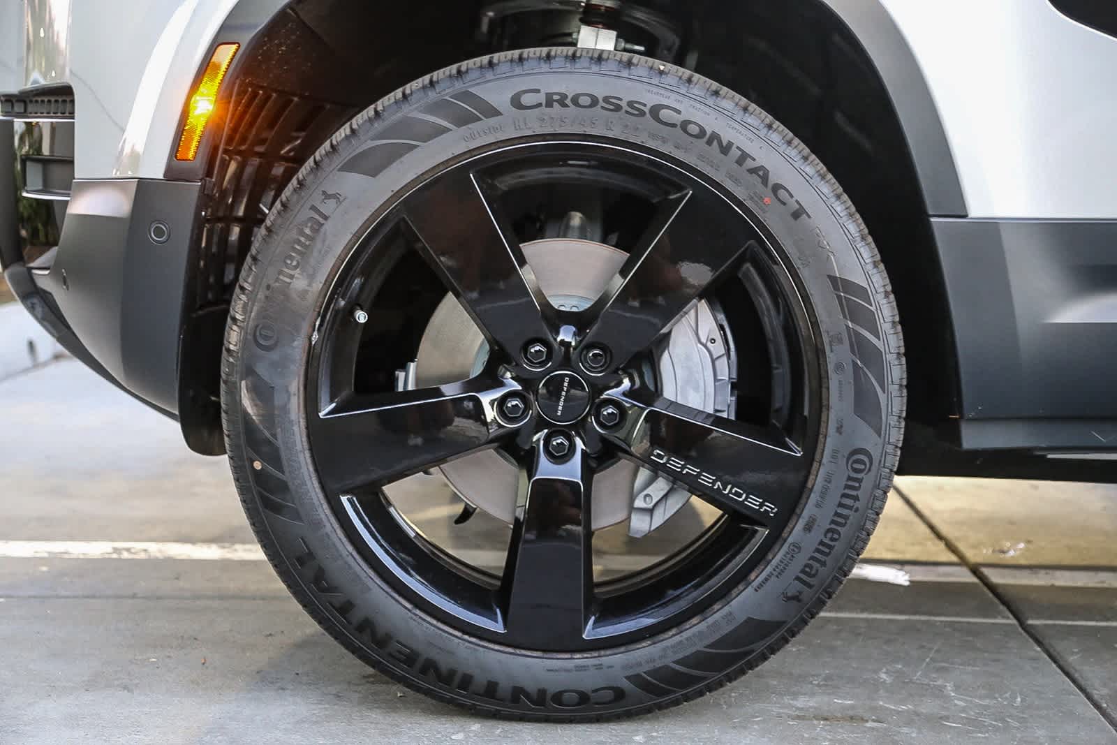 Thumbnail: 2026 Land Rover Defender - 10