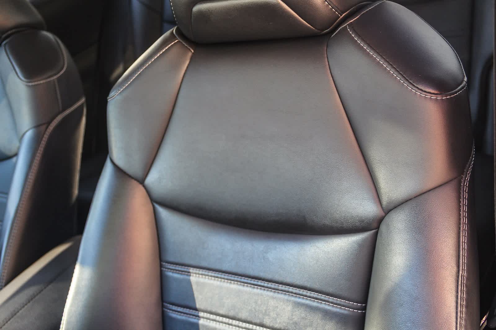 Thumbnail: 2022 Toyota RAV4 - 24