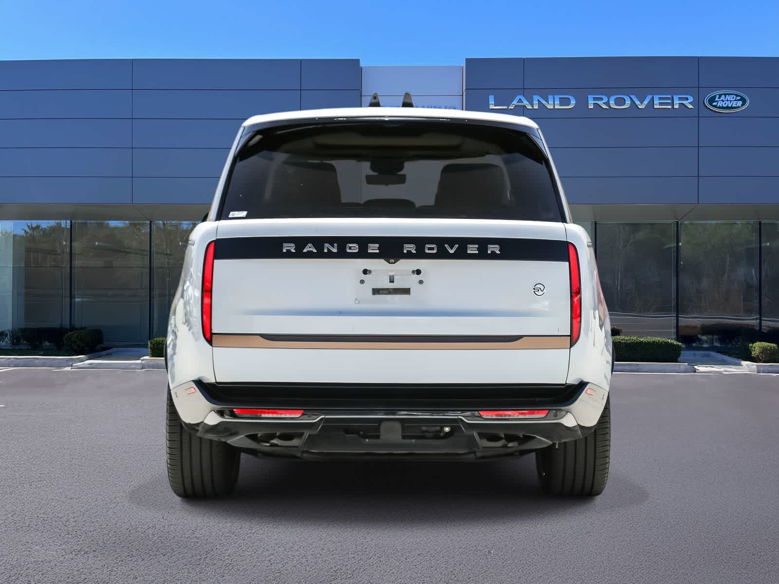 Thumbnail: 2023 Land Rover Range Rover - 5