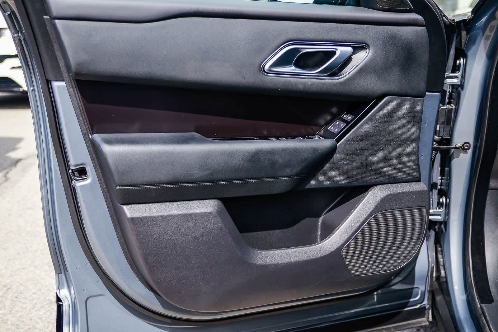 Thumbnail: 2026 Land Rover Range Rover Velar - 16