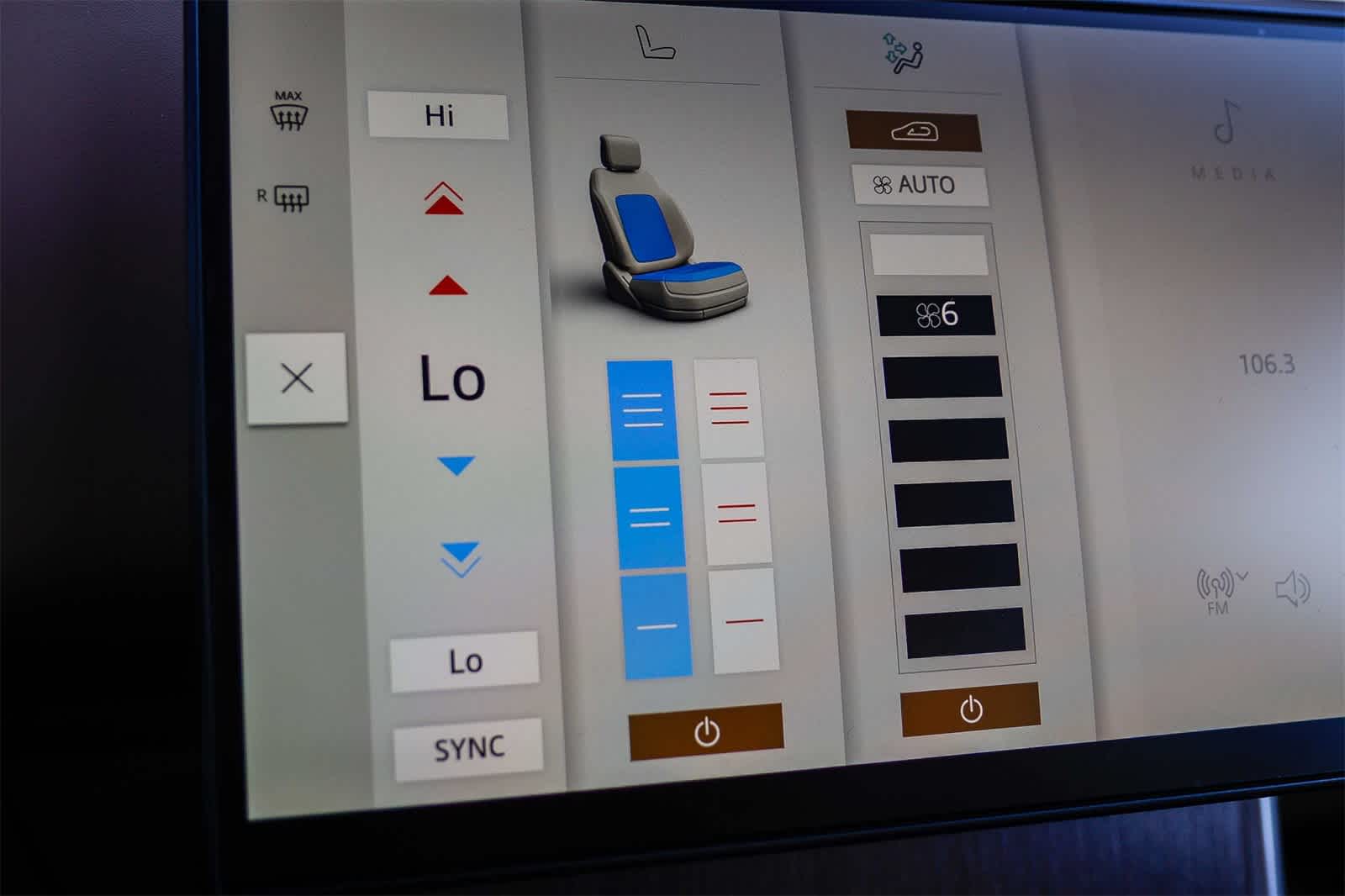 Thumbnail: 2026 Land Rover Range Rover - 27