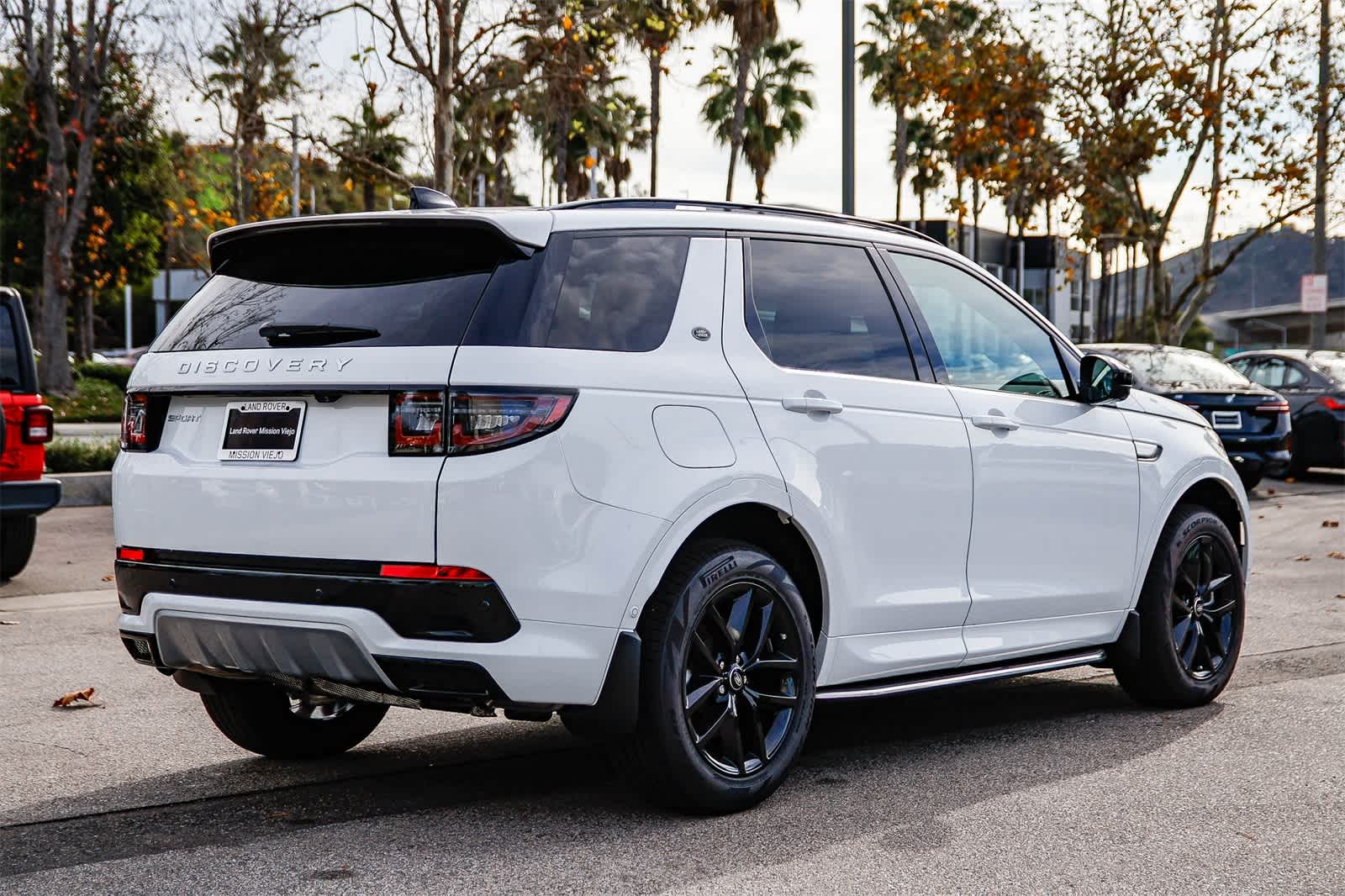 Thumbnail: 2025 Land Rover Discovery Sport - 4