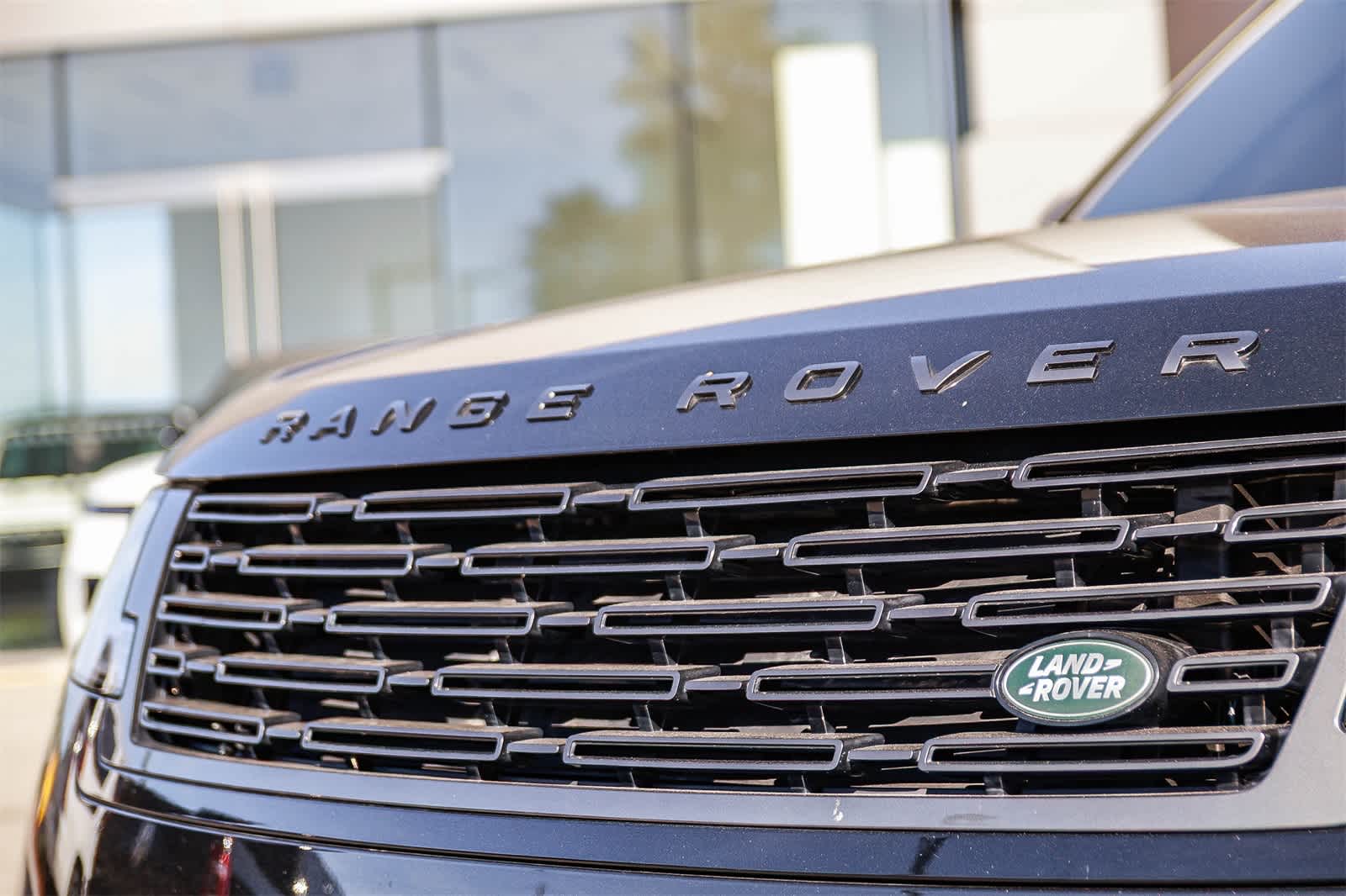 Thumbnail: 2023 Land Rover Range Rover - 11