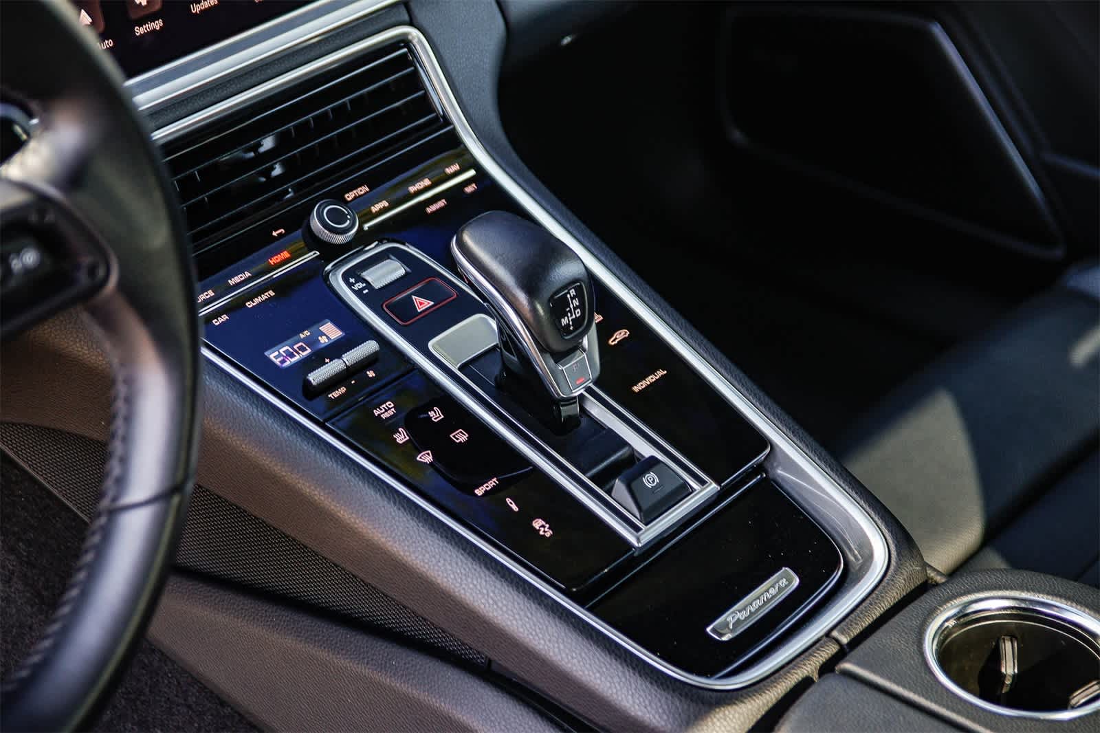 Thumbnail: 2023 Porsche Panamera - 20