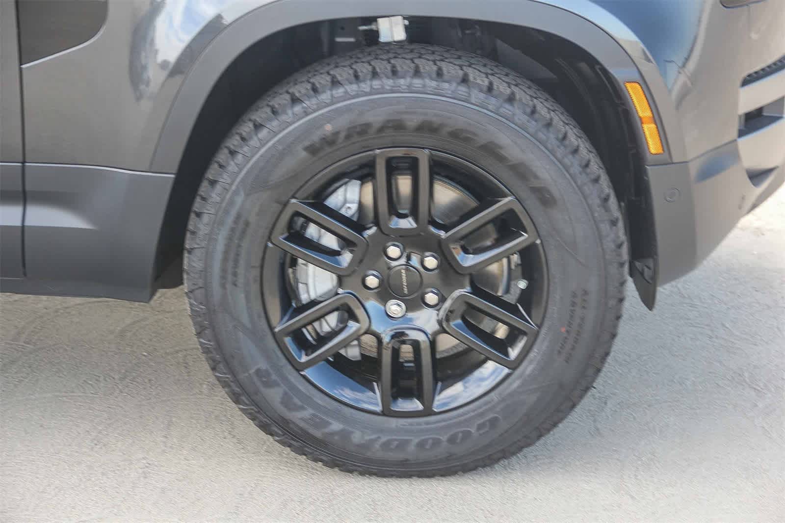 Thumbnail: 2026 Land Rover Defender - 9