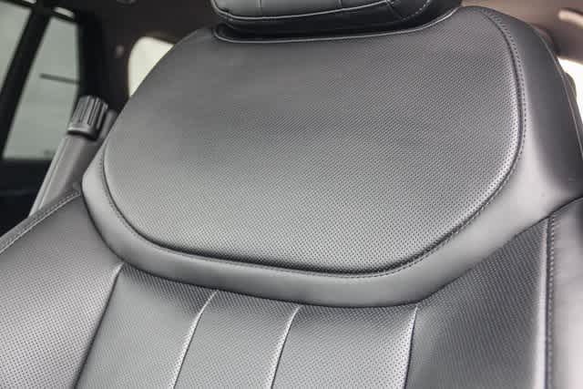 Thumbnail: 2025 Land Rover Range Rover - 23