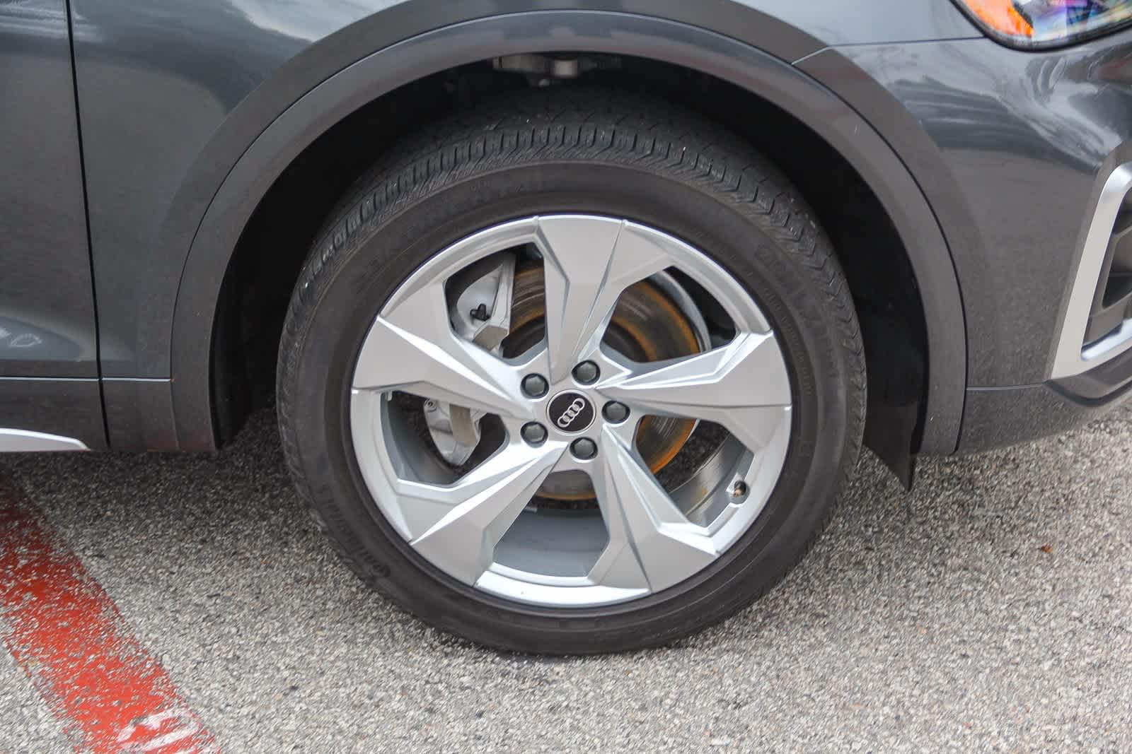 Thumbnail: 2023 Audi Q5 - 9