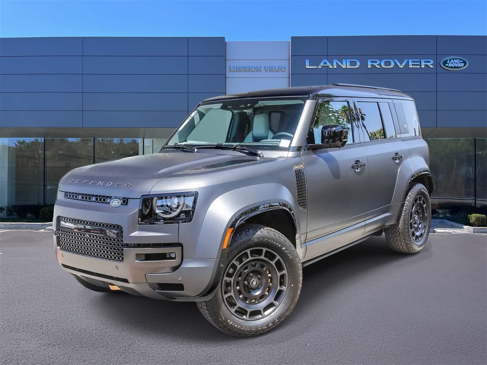 Thumbnail: 2025 Land Rover Defender - 1