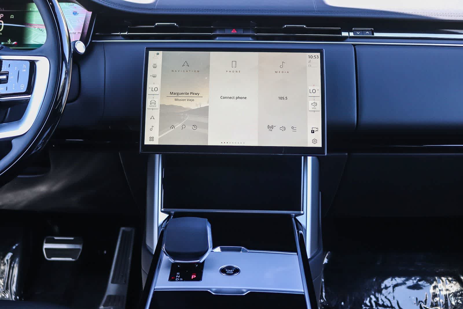 Thumbnail: 2026 Land Rover Range Rover - 13