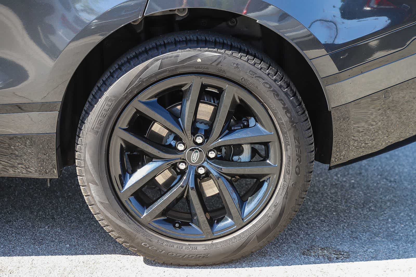 Thumbnail: 2025 Land Rover Range Rover Velar - 10