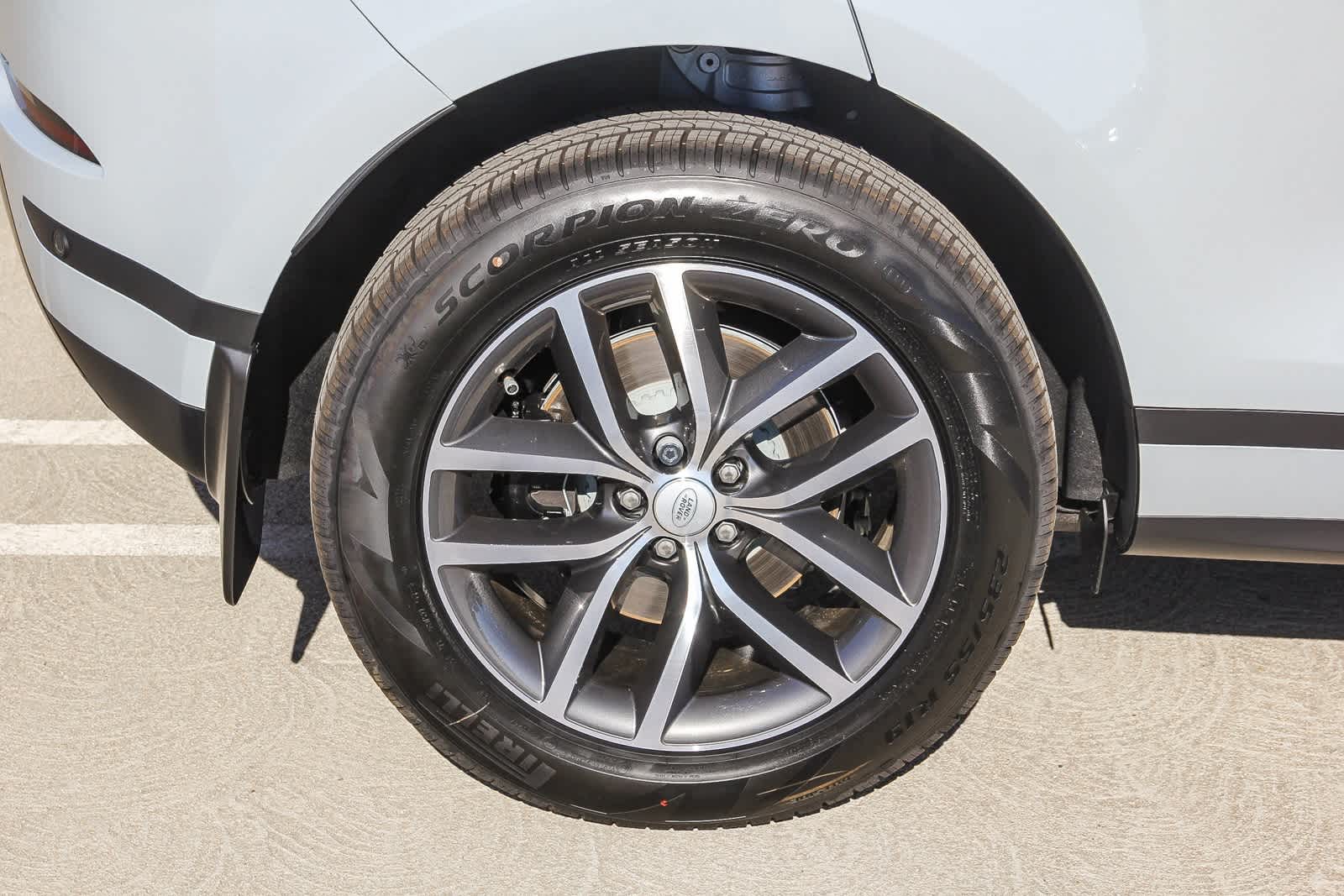 Thumbnail: 2026 Land Rover Range Rover Evoque - 5