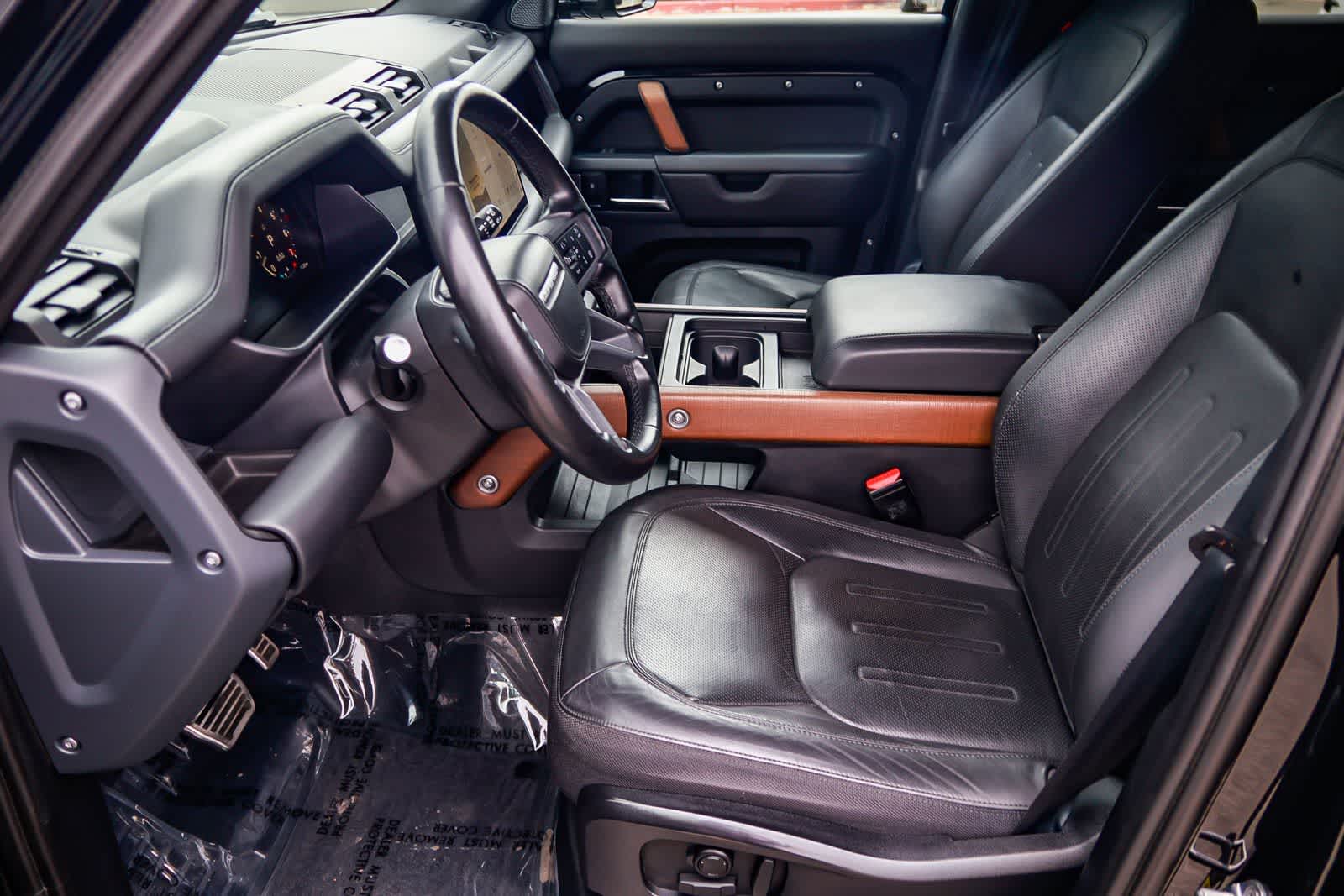 Thumbnail: 2024 Land Rover Defender - 18