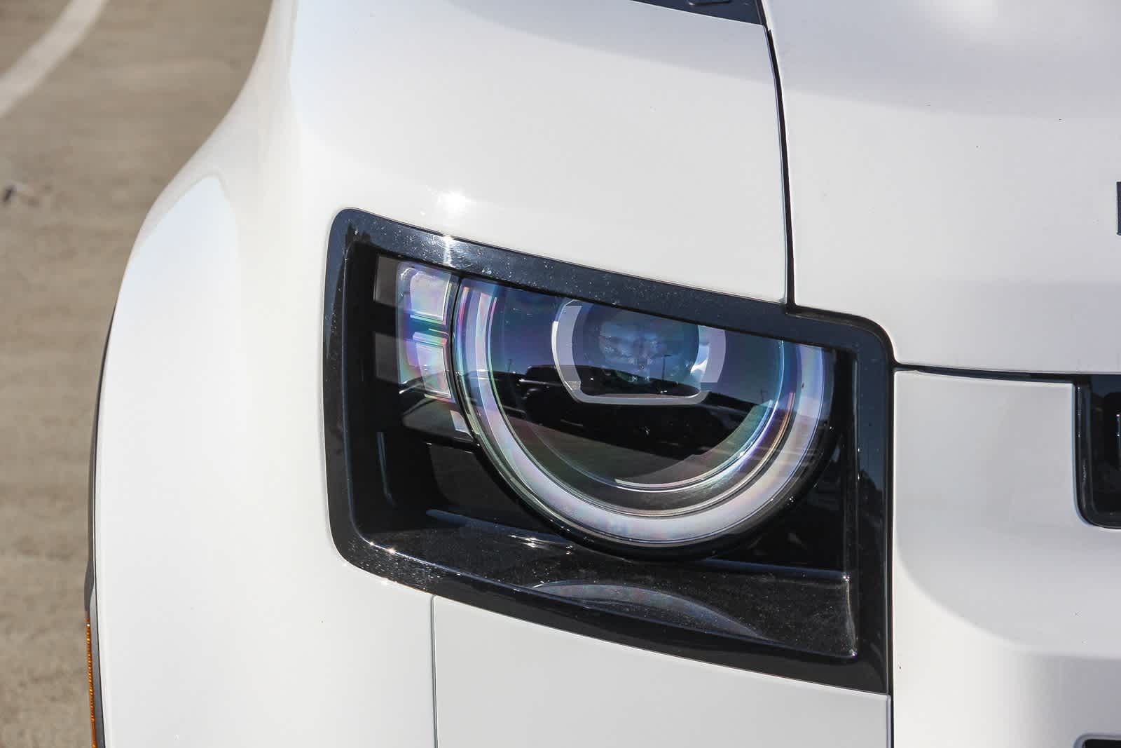 Thumbnail: 2026 Land Rover Defender - 10