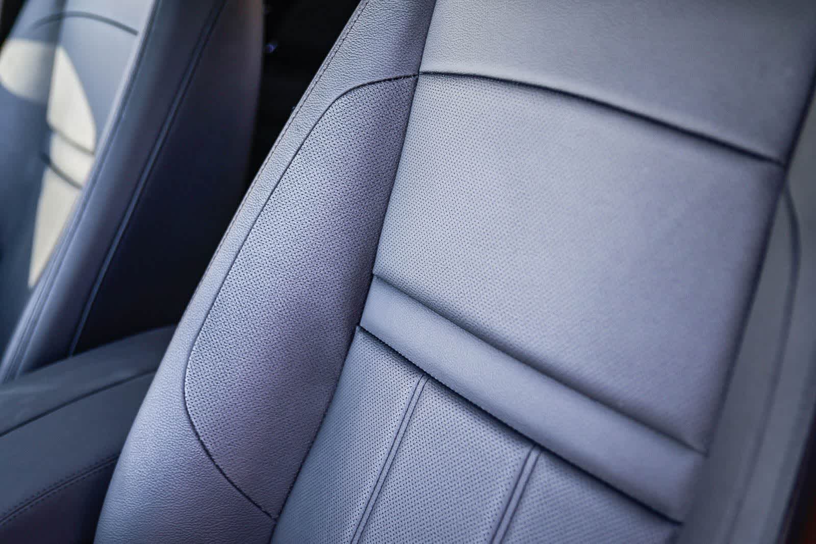 Thumbnail: 2026 Land Rover Range Rover Evoque - 28