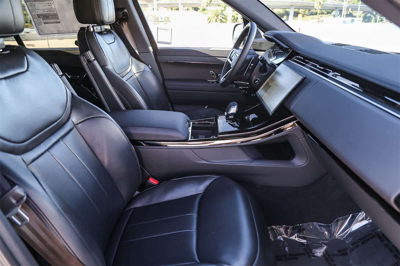 Thumbnail: 2026 Land Rover Range Rover Sport - 15