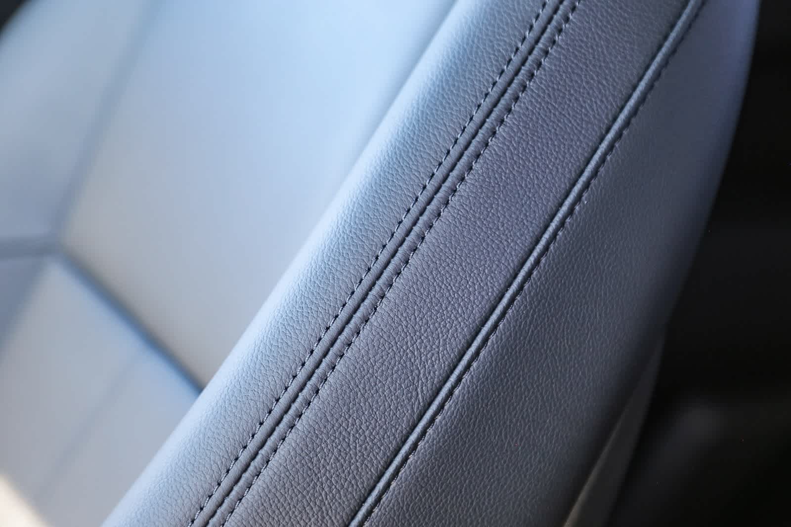 Thumbnail: 2026 Land Rover Range Rover Velar - 24