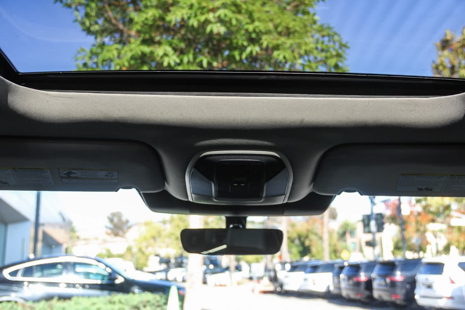 Thumbnail: 2023 INFINITI QX60 - 16