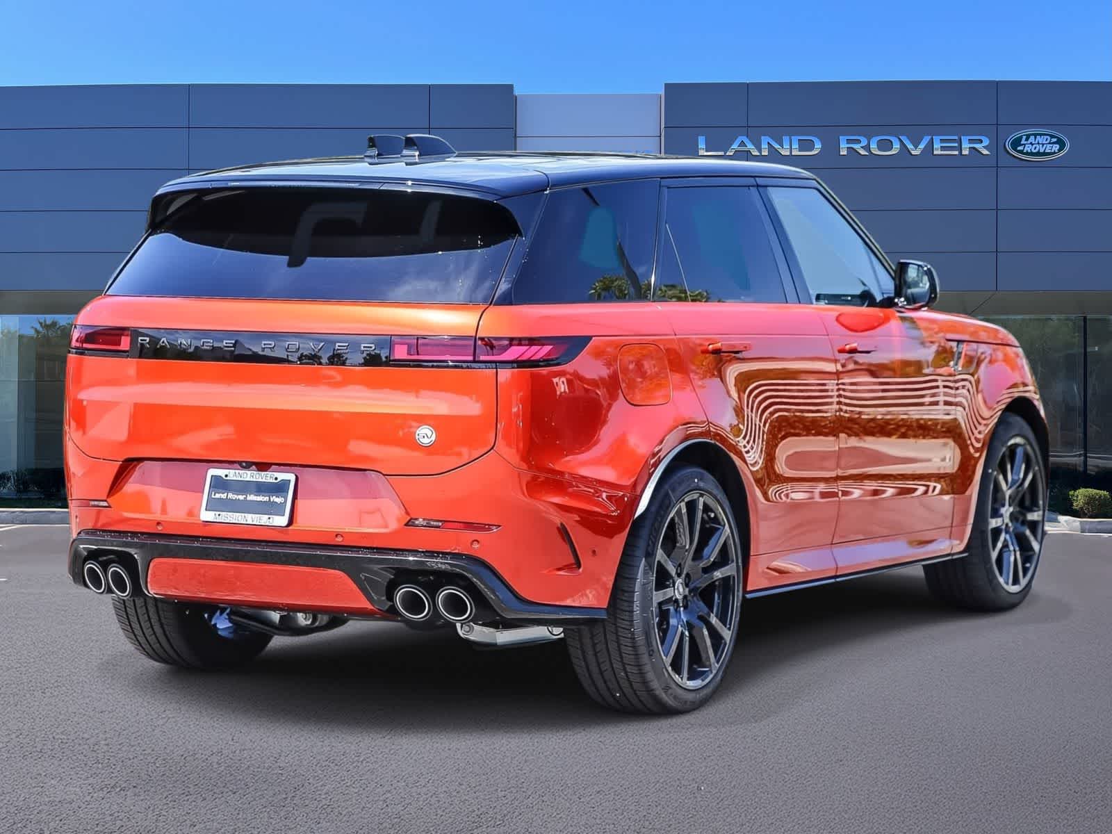 Thumbnail: 2025 Land Rover Range Rover Sport - 4