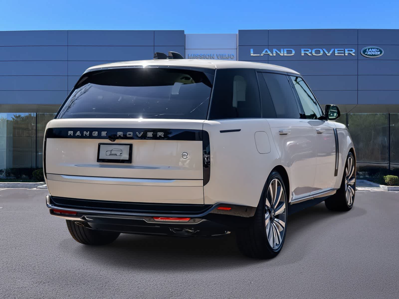 Thumbnail: 2024 Land Rover Range Rover - 4
