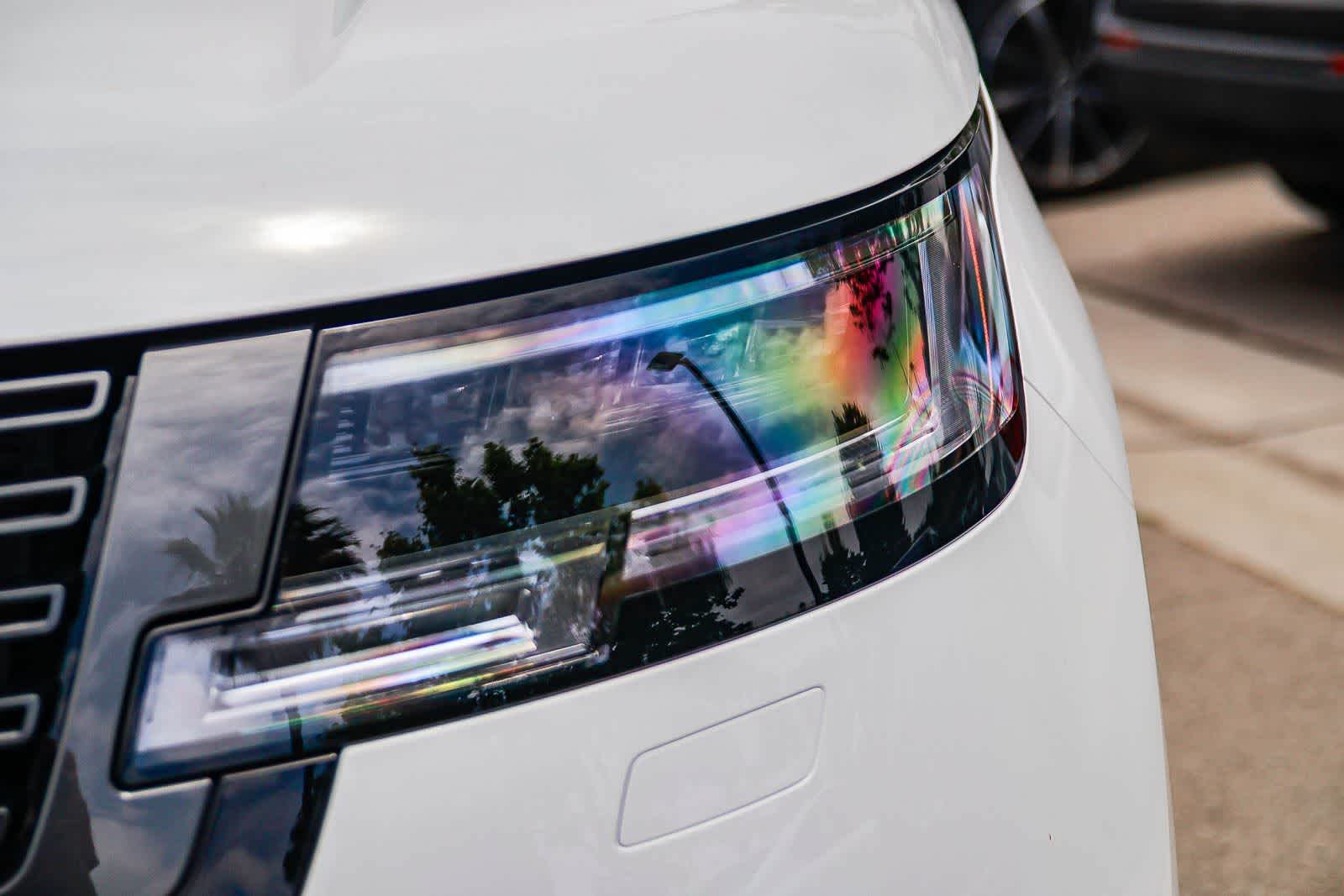Thumbnail: 2026 Land Rover Range Rover - 10