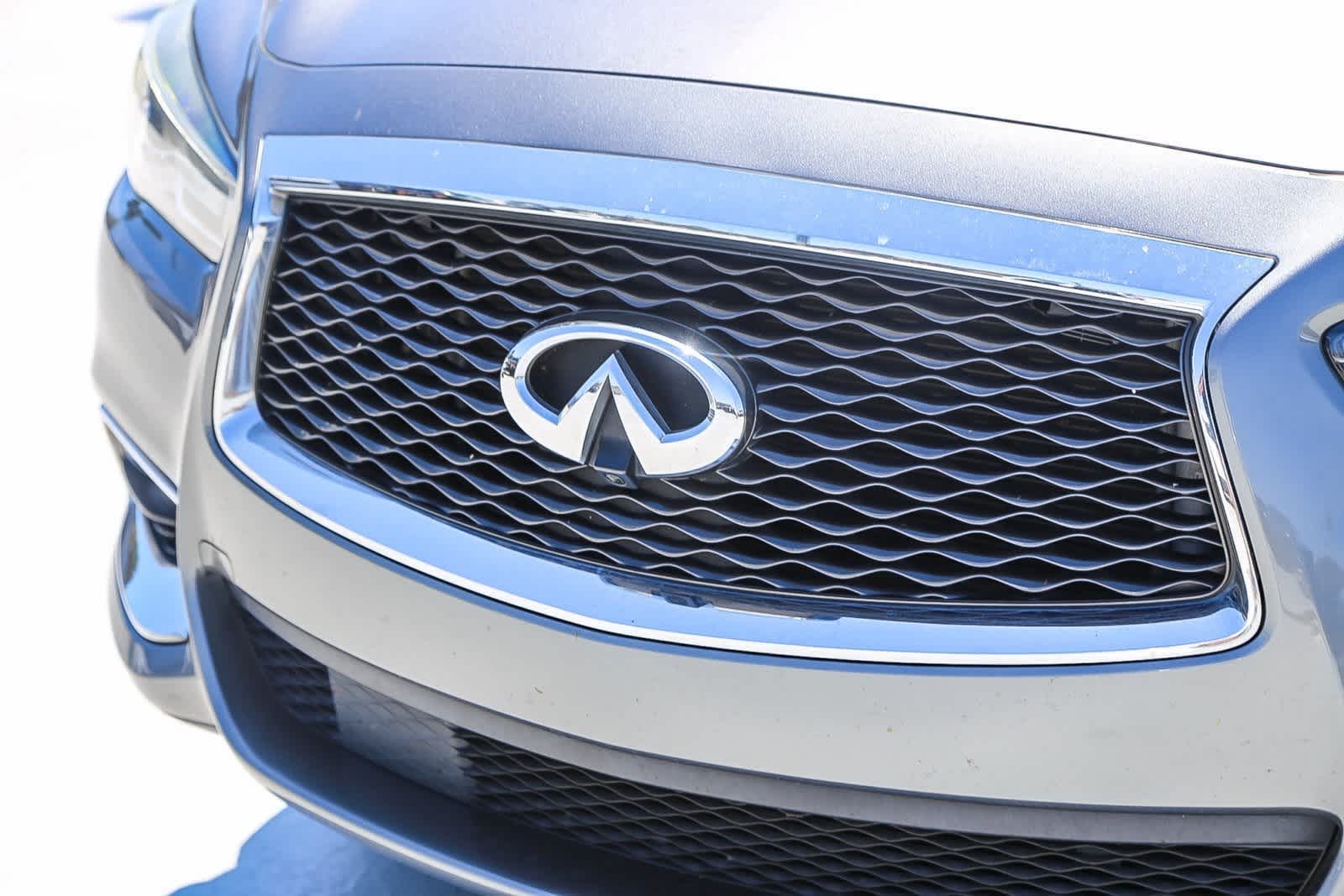 Thumbnail: 2018 INFINITI QX60 - 3