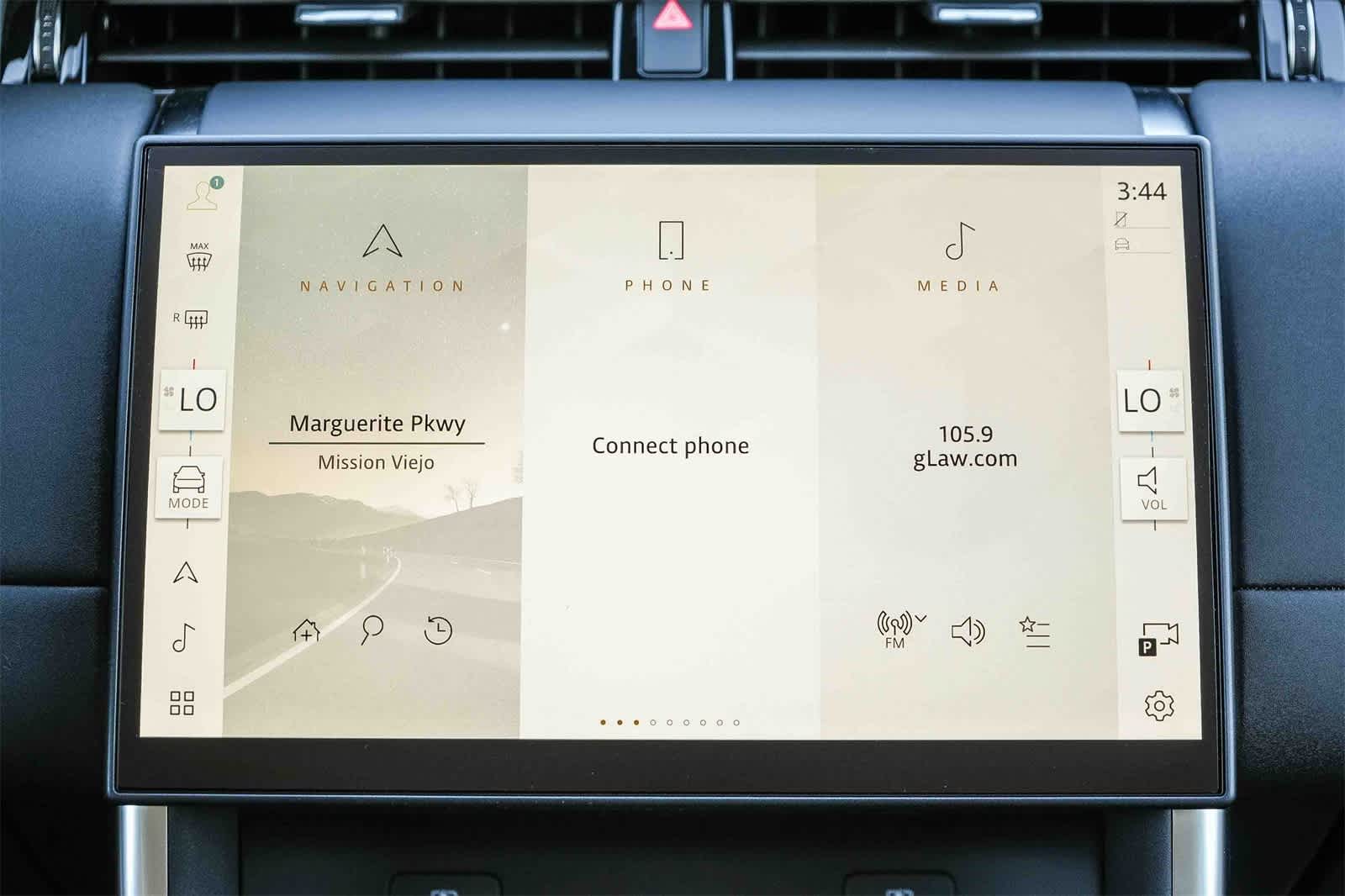 Thumbnail: 2025 Land Rover Discovery Sport - 14