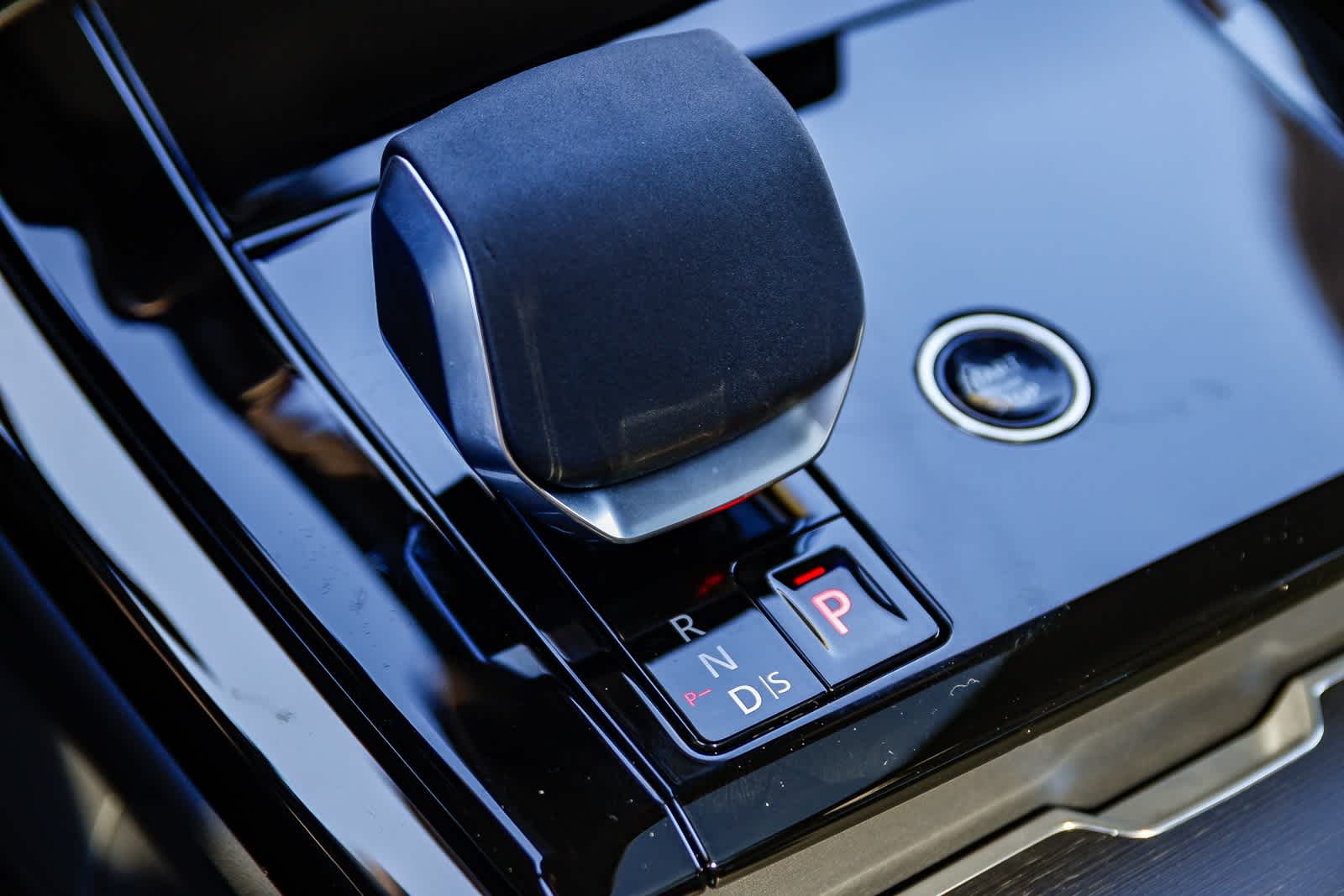 Thumbnail: 2026 Land Rover Range Rover Sport - 23