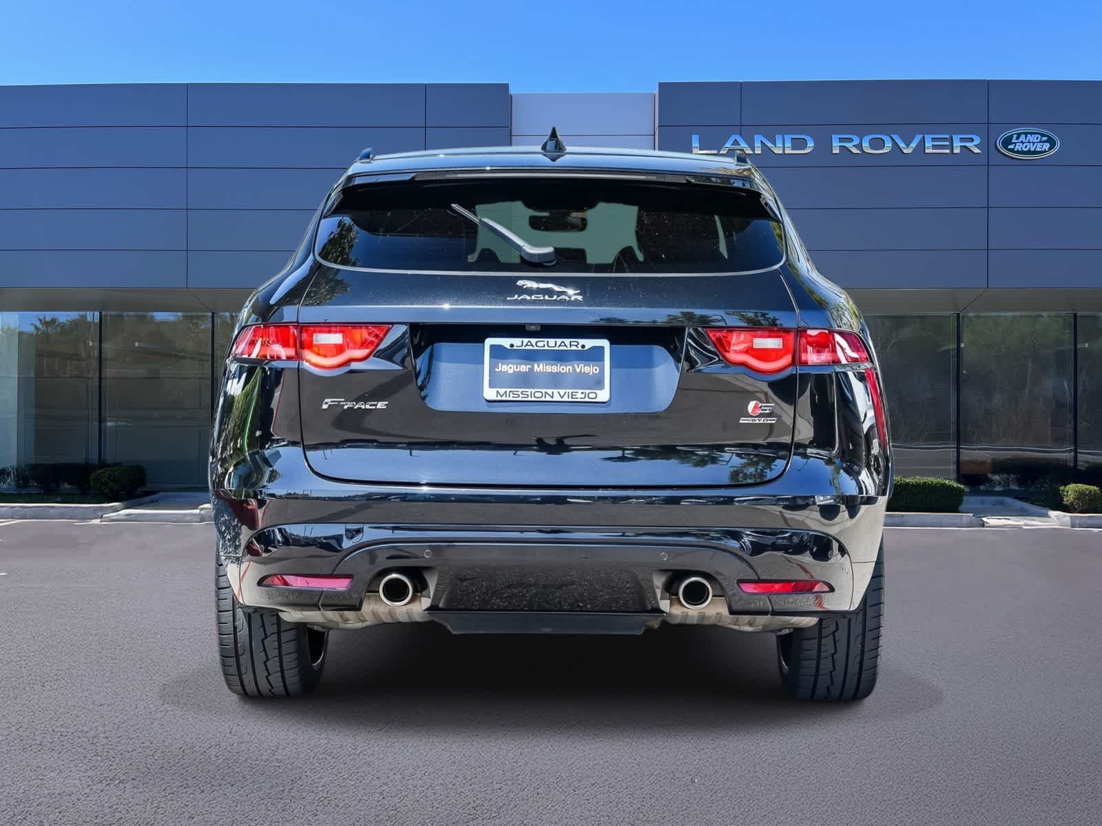 Thumbnail: 2019 Jaguar F-Pace - 4