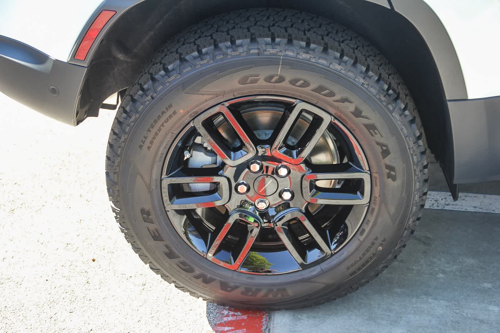 Thumbnail: 2026 Land Rover Defender - 8