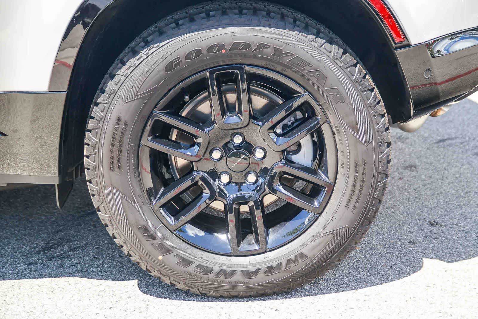 Thumbnail: 2026 Land Rover Defender - 8