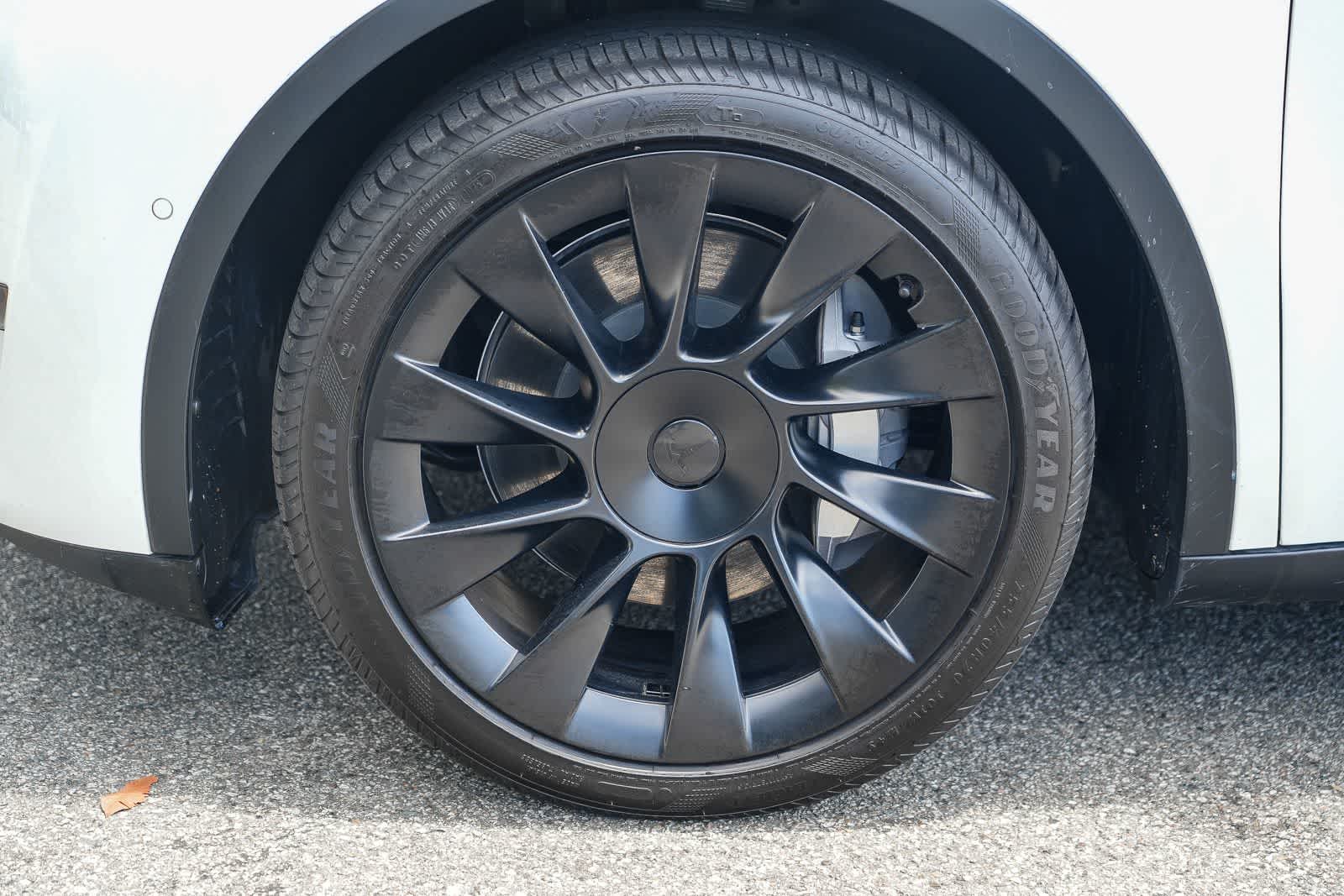 Thumbnail: 2022 Tesla Model Y - 8