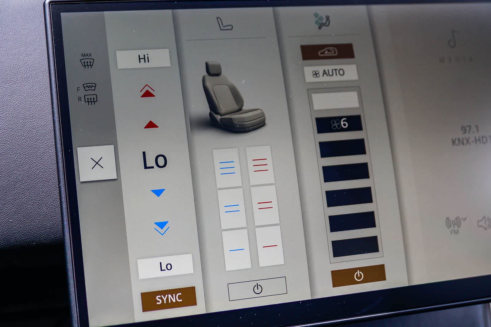 Thumbnail: 2026 Land Rover Range Rover - 27