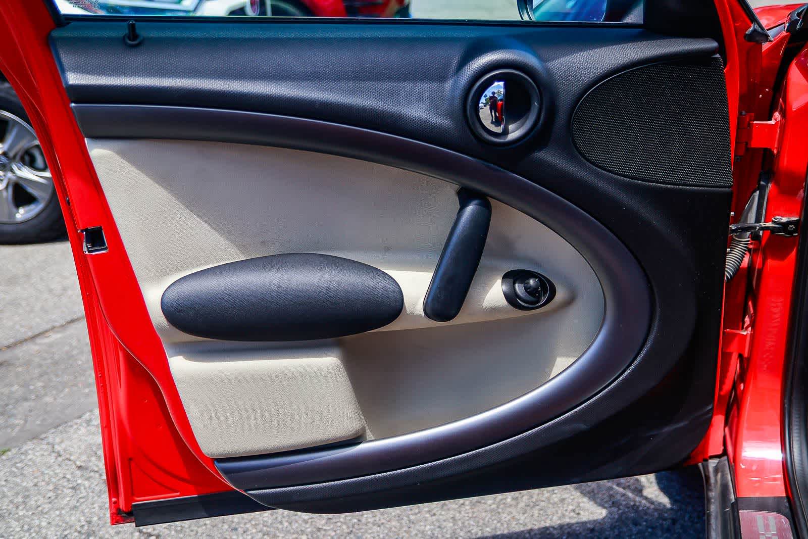 Thumbnail: 2012 MINI Cooper Countryman - 20
