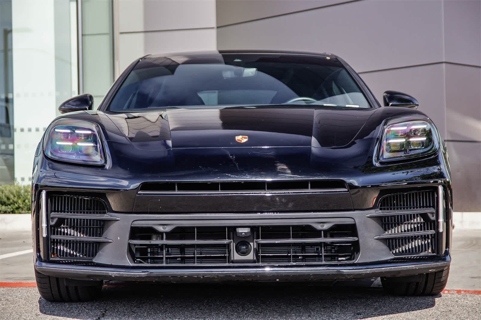 Thumbnail: 2025 Porsche Panamera - 2