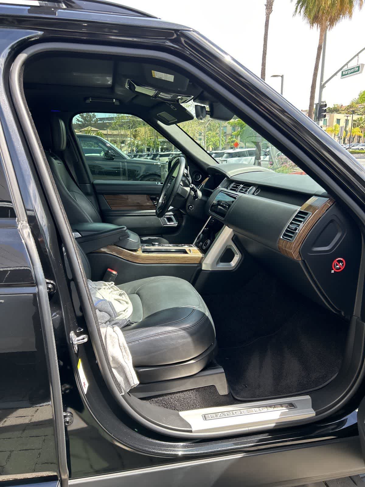 Thumbnail: 2019 Land Rover Range Rover - 14