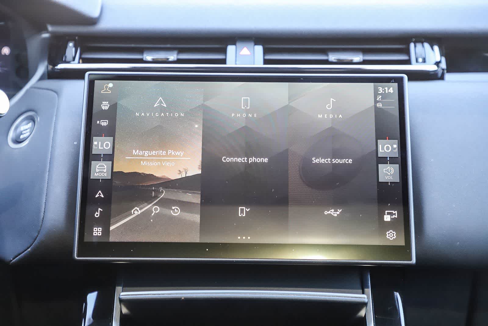 Thumbnail: 2025 Land Rover Range Rover Velar - 12