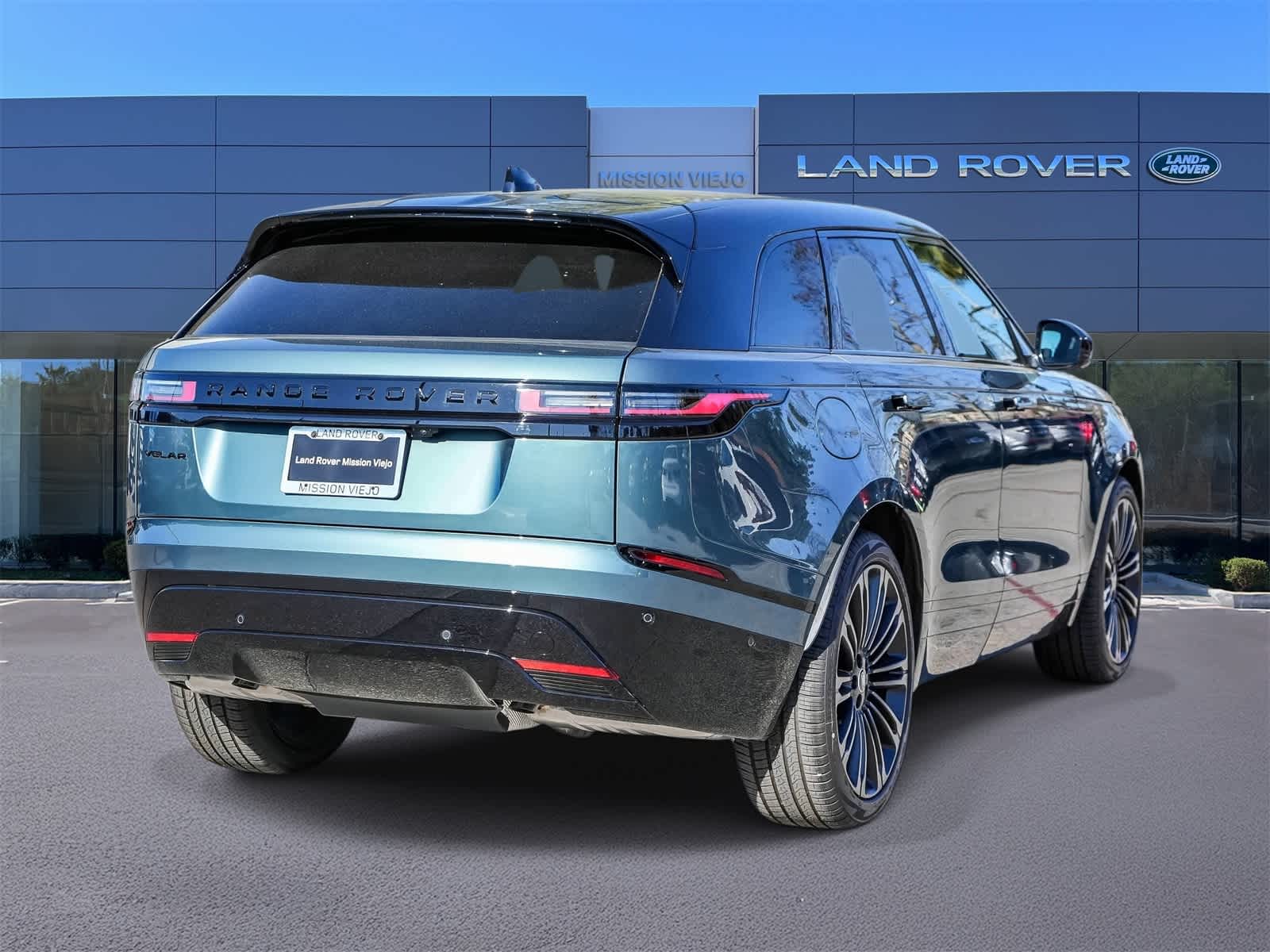 Thumbnail: 2026 Land Rover Range Rover Velar - 6