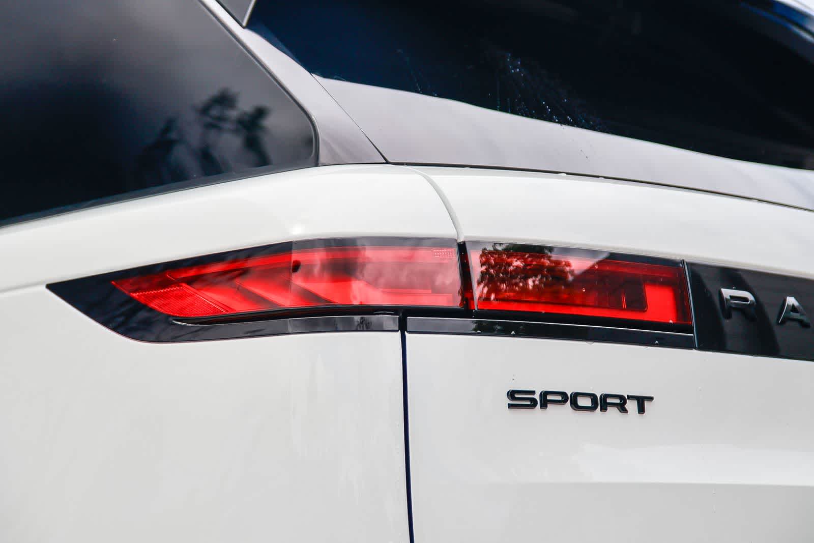 Thumbnail: 2024 Land Rover Range Rover Sport - 7